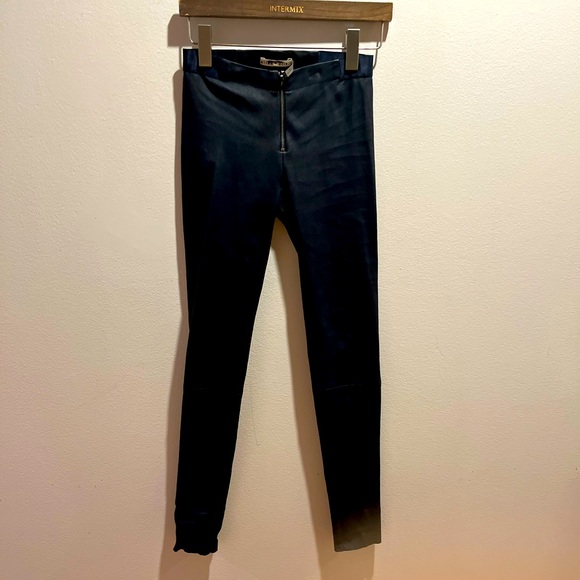 Worn Once Alice and Oliva Leather pant